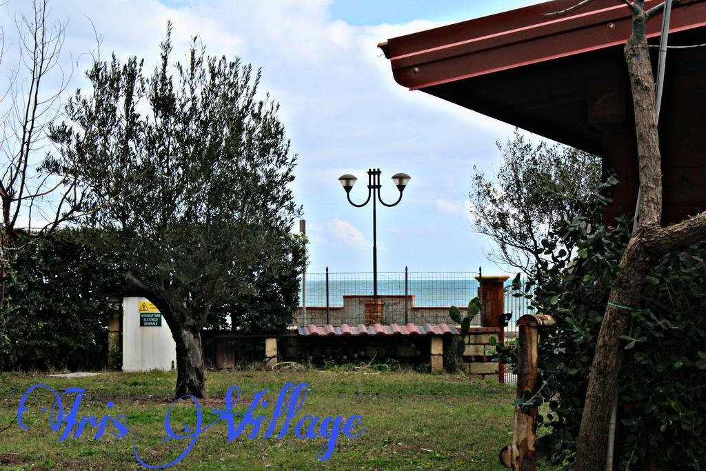 Iris Village San Sostene Exterior foto