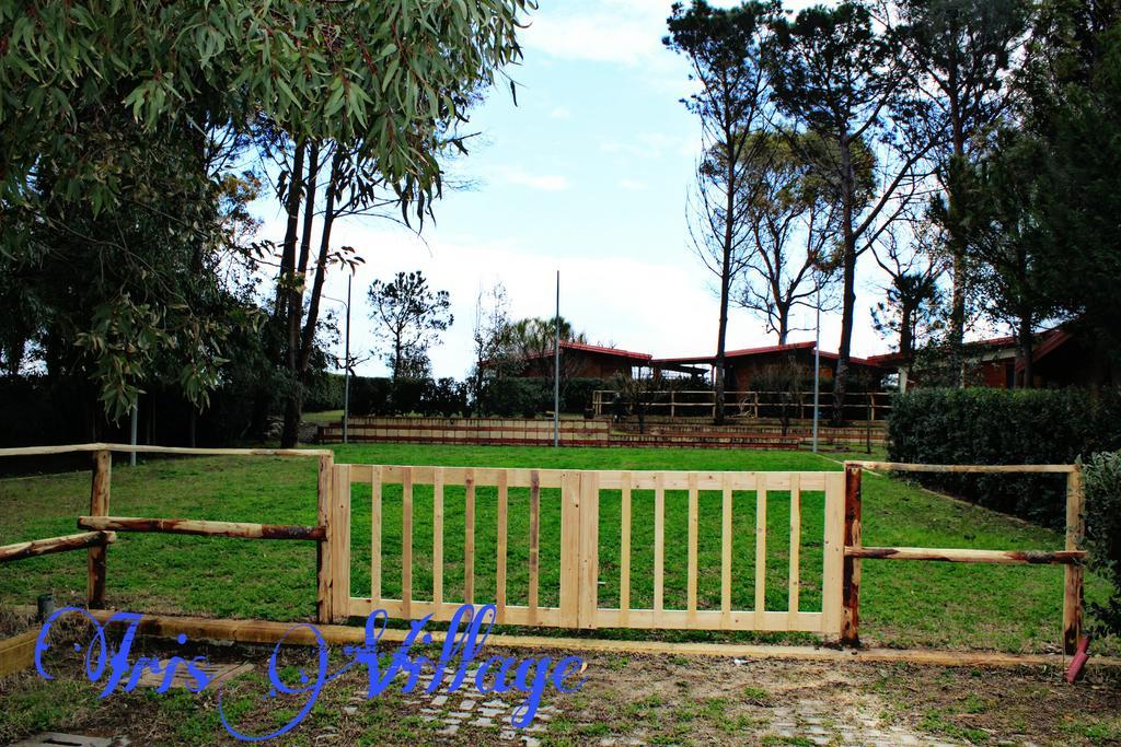 Iris Village San Sostene Exterior foto