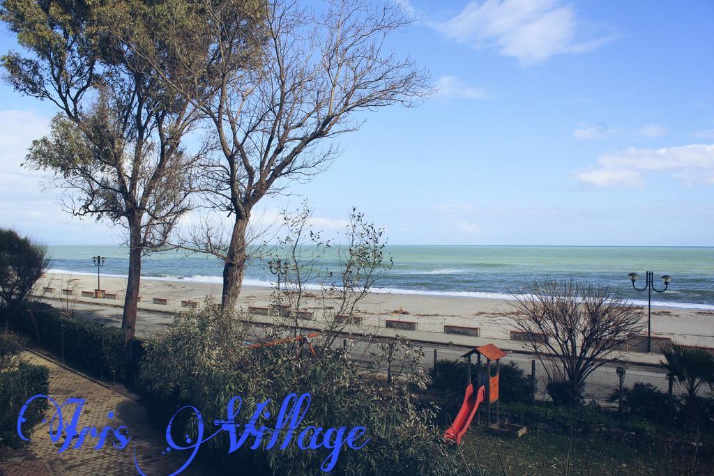 Iris Village San Sostene Exterior foto